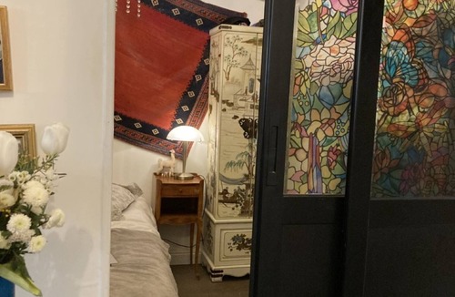 Montmartre Bed & Breakfast | Room at the best place of Montmartre