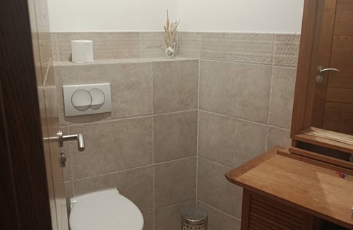 Aleria Bed & Breakfast | Room "Chambre 3" with Mountain View, Shared Pool and Wi-Fi