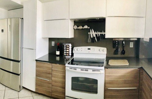 Hallandale Beach Condo | Room for rent in a beautiful 2 bed 2 bath appt with stunning view