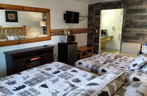Ohiopyle Hotel | Room: Ohiopyle Adventures - Stay Where the Action Is
