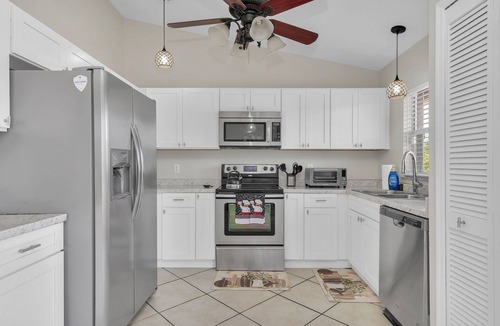 Fairvilla House | Rose's Lakeview