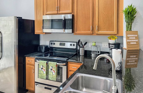 Crestwynd Bay House | Rumi Vacation Stays- Just 2 miles from Disney .
