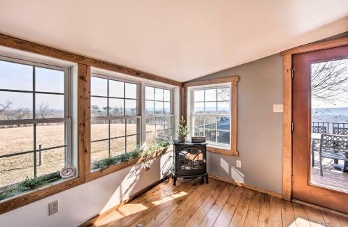 Mount Pleasant Mills House | Rural Dutch Country Retreat - Private Hot Tub