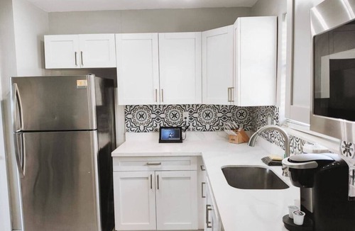 Poinciana Park Apartment | Rustic by Stay Hospitality