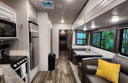 River Ranch Cottage | RV Rental at River Ranch, 2Bed/2Ba! 251