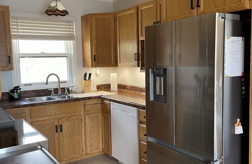 Frontenac Cottage | S & K's cottage on the lake