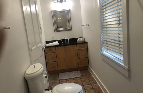 Noyack Cottage | Sabbatical guest cottage by the night week month or for the summer season