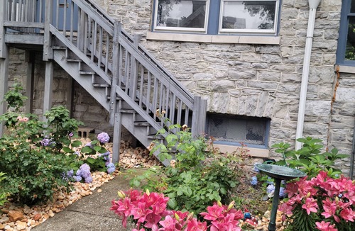 Harrisburg Apartment | Safe & Trendy Historic Midtown 3rd Floor Riverview Apartment