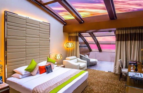 Vile Parle East Hotel | Sahara Star