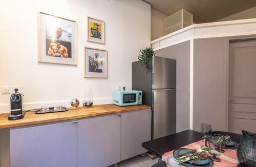 Les Halles Apartment | Saint-Honore - Art Deco Flat - Sleeps 5P