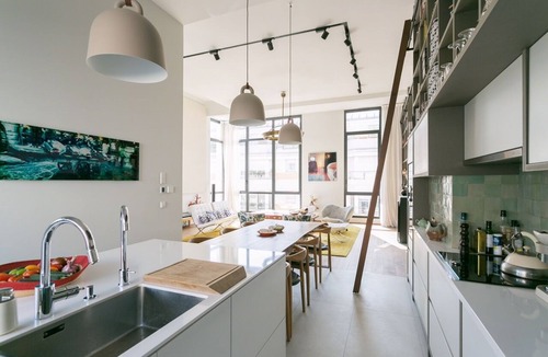 Saint-Lambert House | Saint-Lambert Deluxe, by Veeve