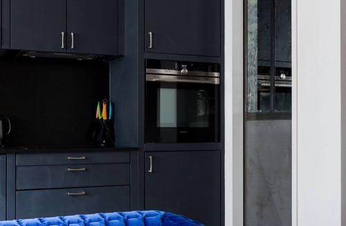 Les Iles Apartment | Saint-Louis Style, by Veeve