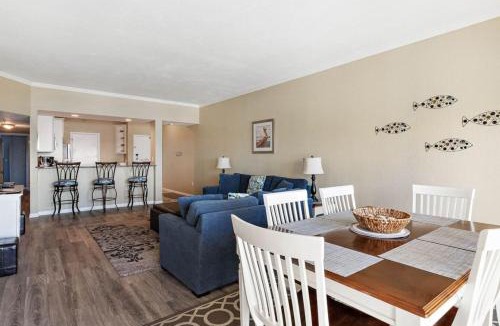 Redington Shores House | San Remo 207 Gulf Front Luxury 3BD 2BA in
