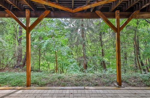 Bayview Woods - Steeles House | Sanctuary on private ravine, large luxurious space