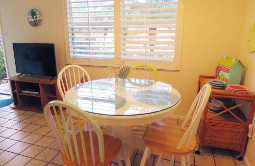 Holmes Beach Villa | Sand Dollar Beach Side Villa