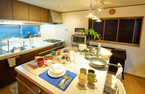 Ota Apartment | Sandy's Guest House - 3BR Entire House near Haneda airport and Central Tokyo
