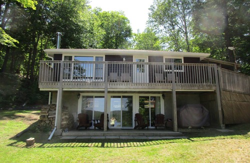 Kearney Cottage | Sandy Shores of Loon Lake