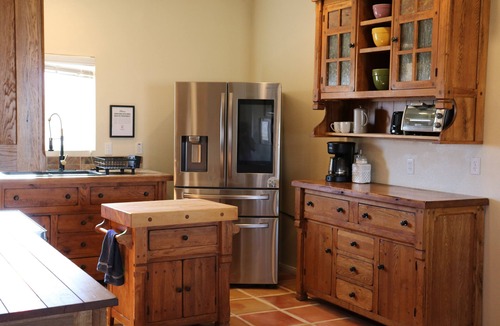 Meadview House | Santa fe home at Grand Canyon West Meadview 4+