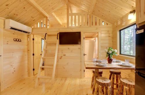 Cowanesque House | Scenic Deck & Grill: Middlebury Center Retreat!