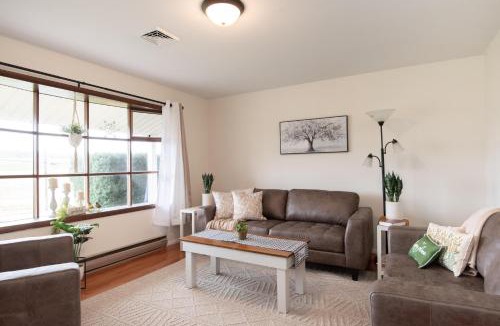 Millerstown House | Scenic View Lodging
