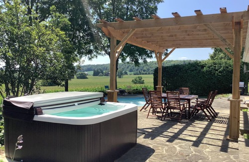 Halton Hills House | Scotch Block - Cottage in the City