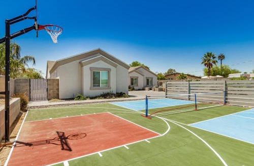 Paradise Valley Village House | Scottsdalestays 10BR Estate-Big Pool-Sport Courts.