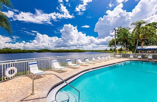 Ruskin Apartment | Seaclusion U3232 Little Harbor Beach Resort Tampa Bay - 3 bdrm 3 bath
