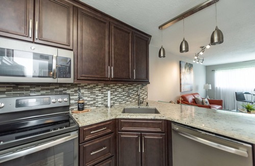 Harbor Heights Condo | Seaport Serenity