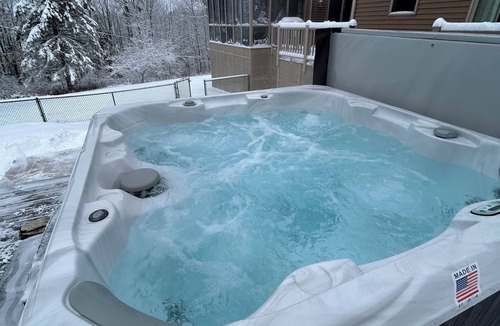 Town of Grafton Ski Chalet | Secluded Luxurious Chalet with heated Pool,Hot Tub, Game Rooms. Pet-Friendly!