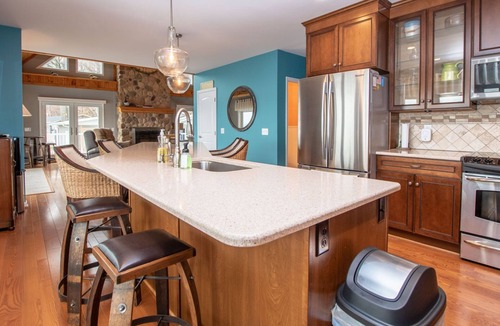 Town of Torrey House | Seneca Memories: Luxury Lakeside Home on Seneca Lake!
