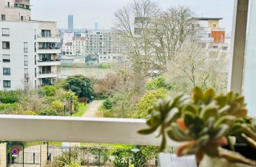 Cœur de Ville House | Serene Retreat in Paris La Defense,Your Gateway to the Heart of Parisian Charm