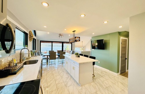 Monticello Ski Chalet | Serenity at Lake Joseph | Lakefront Hot Tub Ski