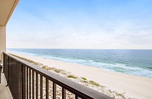 Navarre Beach Condo | Seventh-floor dog-friendly condo with incredible Gulf-front views & pool