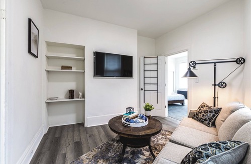 Bloomfield Apartment | ⁂ Shadyside Loft - Prime Area & Luxury Finishes ⁂
