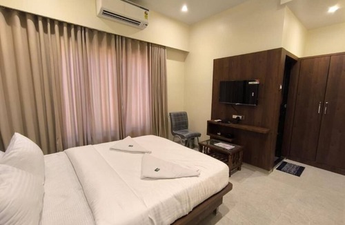 Rabale Hotel | Sharan Residency