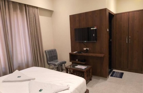 Rabale Hotel | Sharan Residency