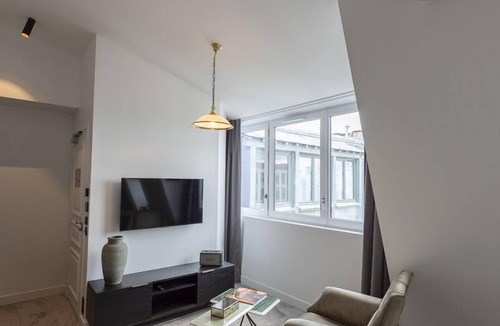 Faubourg-du-Roule Apartment | Shelley, 4 stars, close to Arc de Triomphe