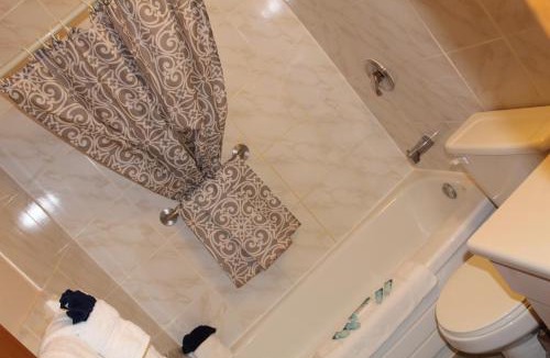 Wiarton Hotel | Shenstone Motor Inn and Restaurant