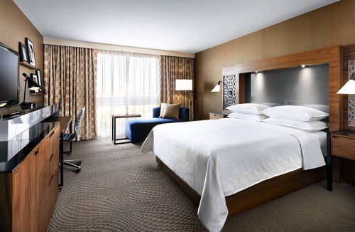Etobicoke Hotel | Sheraton Toronto Airport Hotel & Conference Centre