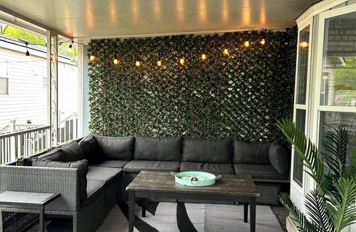 Sherkston Cottage | Sherkston Shores Cottage Pet-friendly!