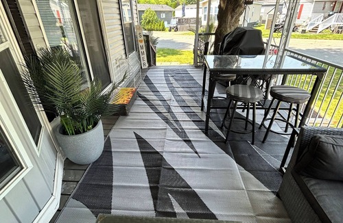Sherkston Cottage | Sherkston Shores Cottage Pet-friendly!