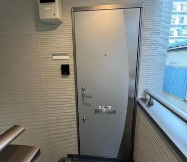 Nakano Apartment | Shinjuku 5 min, Shin-Nakano Station 1 min walk, Room 201