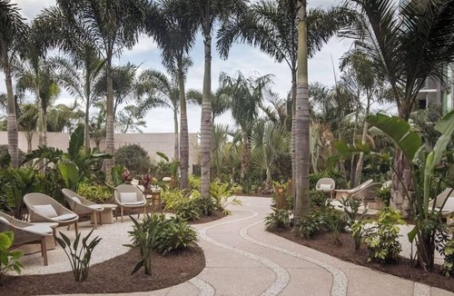 Florida Central Atlantic Coast House | Short drive to Orlando International Airport! 2 Queens, Outdoor Pool!