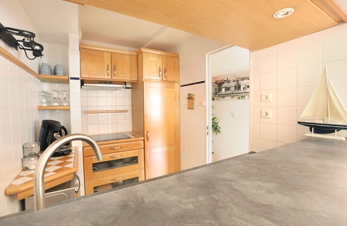 Les Lilas Apartment | Short Stay Group Residence Les Lilas Serviced Apartments
