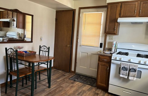 Youngstown Apartment | "Simple Stay" Conveniently located to everything!