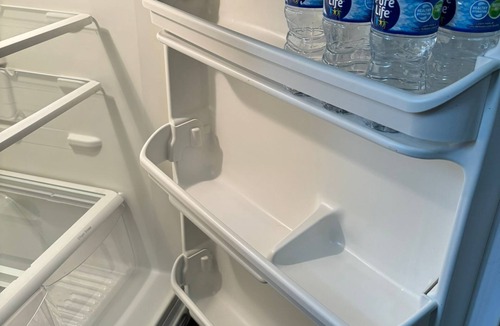 Youngstown Apartment | "Simple Stay" Conveniently located to everything!