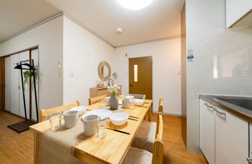 Higashiyotsugi Apartment | SKY Building 201 - Easy Airport Access & Comfortable Stay