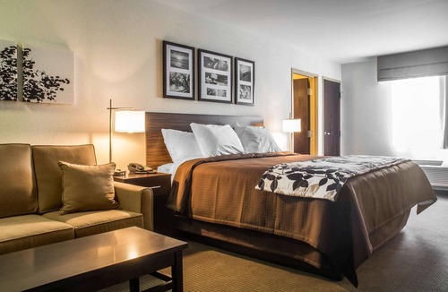 East Syracuse Hotel | Sleep Inn & Suites Syracuse Airport
