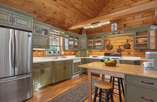 Watkins Glen House | Sleeps 11 | Hot Tub | Game Room | Near Watkins Glen