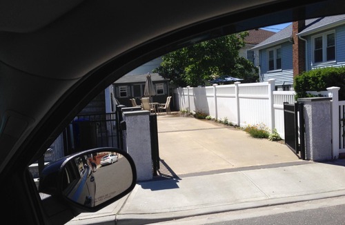 Long Beach House | Sleeps four. 1Bedroom King, 2 Bedroom one full one twin